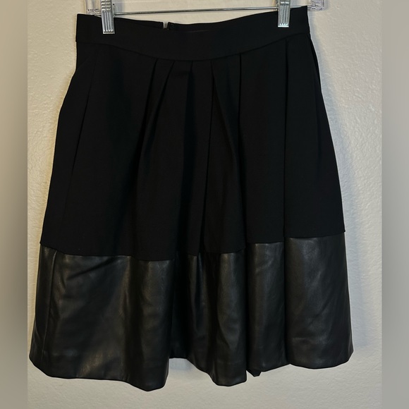 Banana Republic Faux Leather Hem Full Skirt - Picture 3 of 6